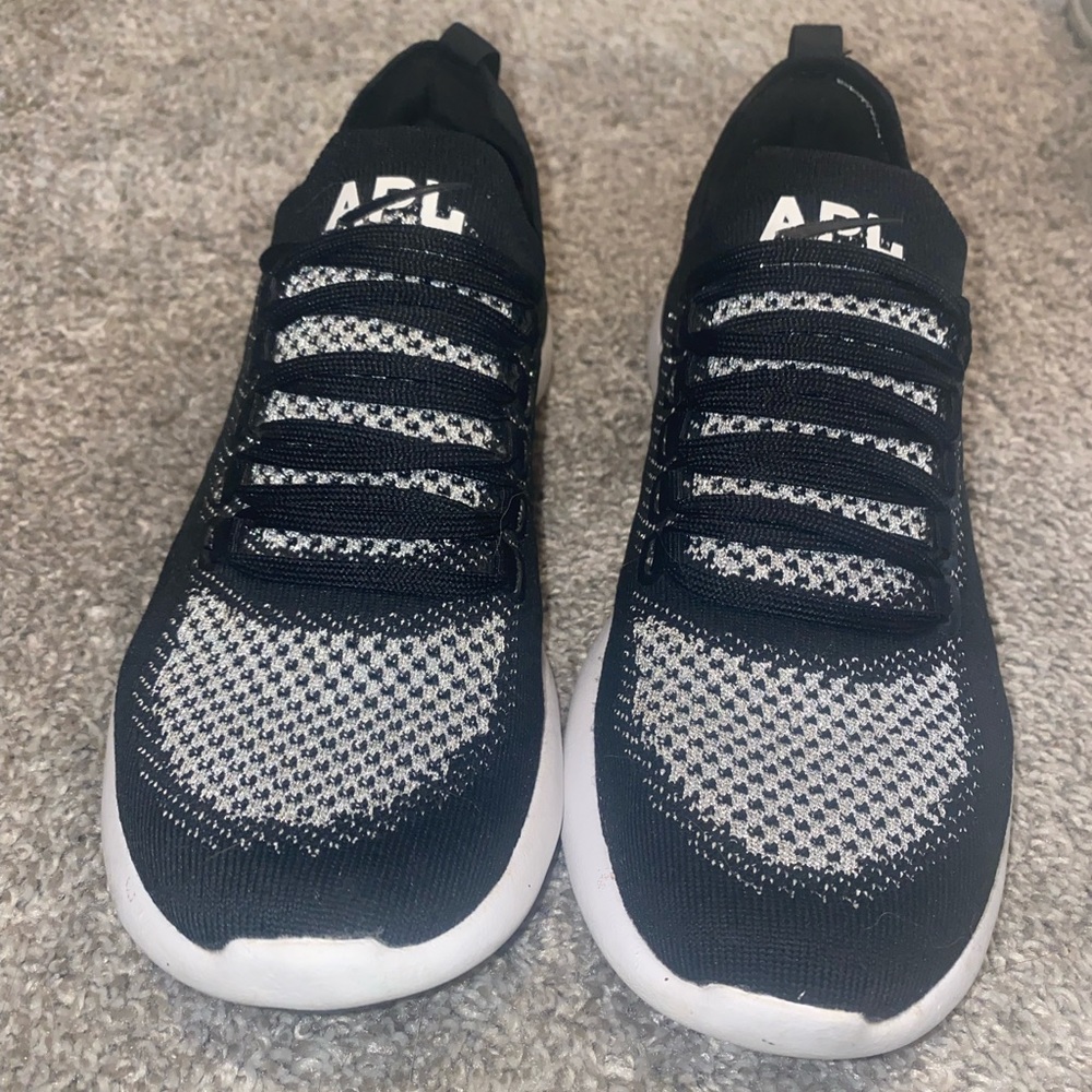 APL SHOES- size 7.5